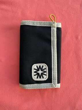 Walker Family Goods Wylie Wallet in Black